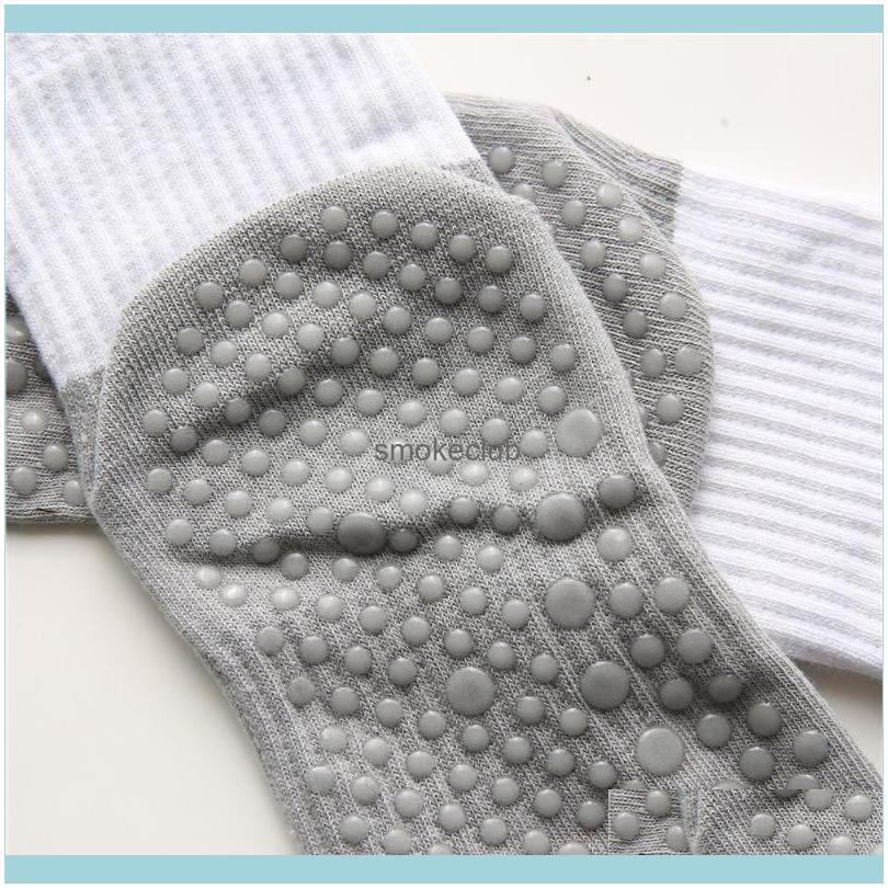 

Athletic Outdoor As & Outdoors Sports Socks 3 Pairs Yoga Women Patchwork Cotton Sweat Absorption Five Toe Sportswear Workout Pilates Drop De, Coffee