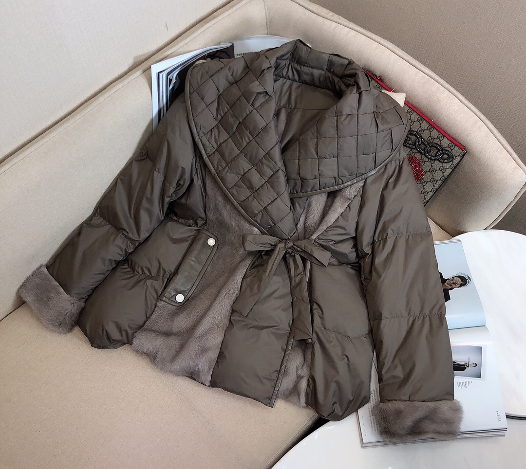 

New heavy mink wool woven leather fur down jacket in autumn and winter 2021, Brown