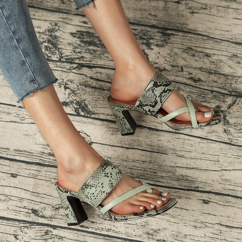 

Slippers Big Size High-Heeled Shoes Lady Rubber Flip Flops Woman's Slides Snakeskin Square Heel Hawaiian 2021 Summer Block Rome