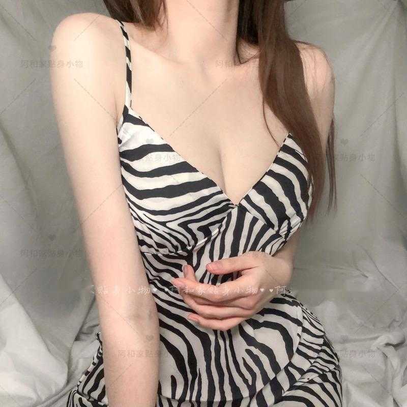 

WOMENGAGA Zebra Stripe Sexy V Neck Korean Women Slim Big Hip Sleeveless Tank Mini Summer Strap Dress Dresses Kawaii DJ8F 210603