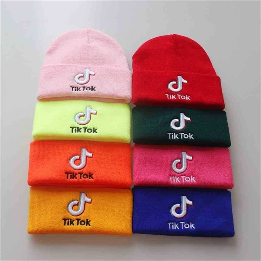 

Tik Tok Beanie Caps Street Casquette Unisex Knitted Hat Winter Fashion Designer Dome With Tiktok Letter Embroidered Street Casquette H81KFLV, Yellow