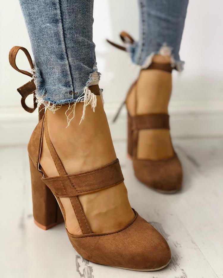 

Dress Shoes Fashion Caged Chunky Heels Closed Toe Solid Color Cut Out Point Pumps, Black