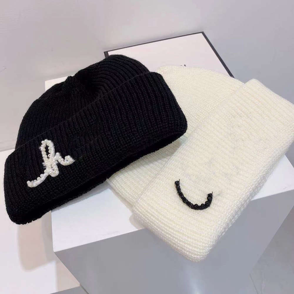 

Designer Beanie Hats For Men Women Fashion Knitted Hat Plus Bonnet Winter Beanie Wool Cap Unisex Cashmere Letters Skull Thicken Soft Caps, Black