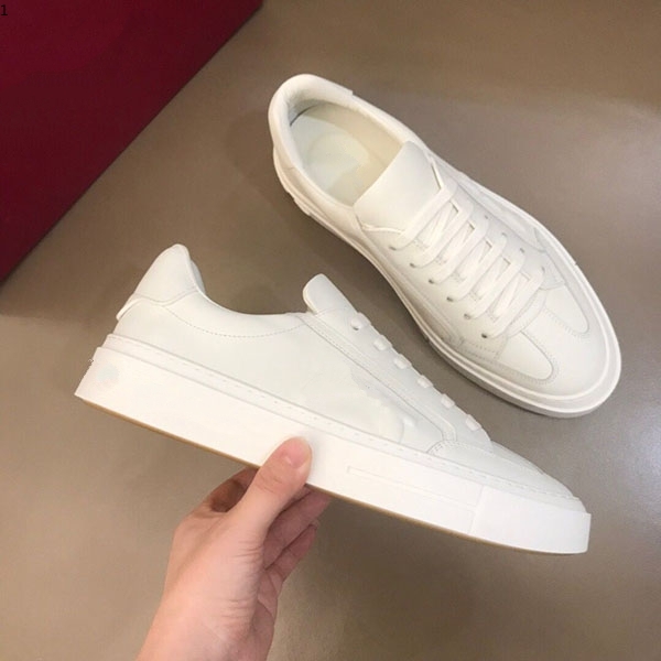 

Prad 2021 high quality men's fashion leather sneakers daily casual shoes embroidered pattern mjk002