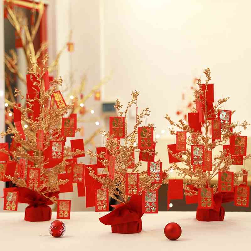 

New year's creative envelope tree window Hotel desktop front desk festive red fire decoration supplies props