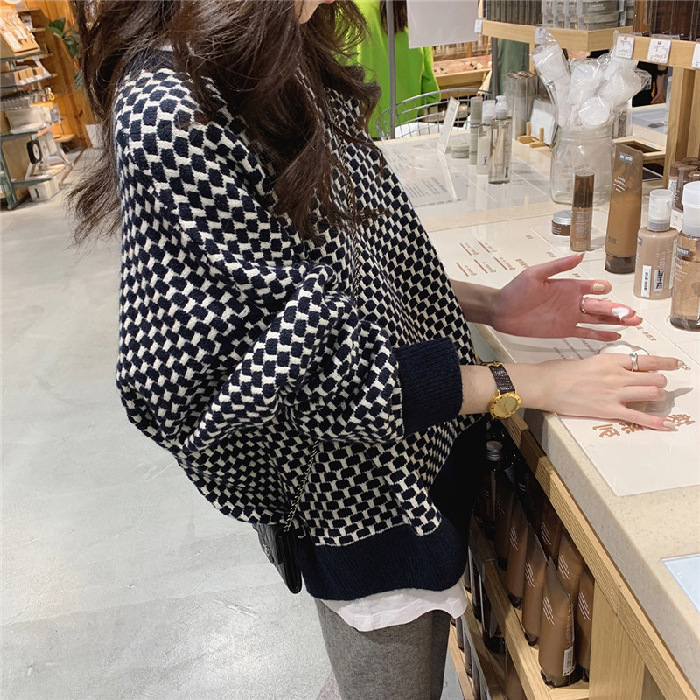 

Designers Clothes Women Pullover Sweaters Vintage Grid Pattern Small Sweet Wind Coat Winter Fashion Casual Ladies High Quality Sweater 2Colo, White;black