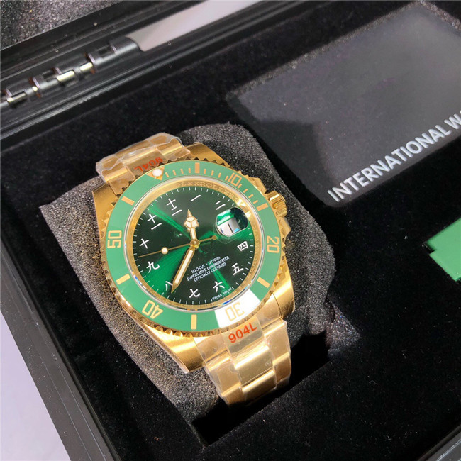 

IPK developed the top men's watch size 40mm with 2824 movement PVD vacuum three layer electroplating case sapphire mirror waterproof function, As shown