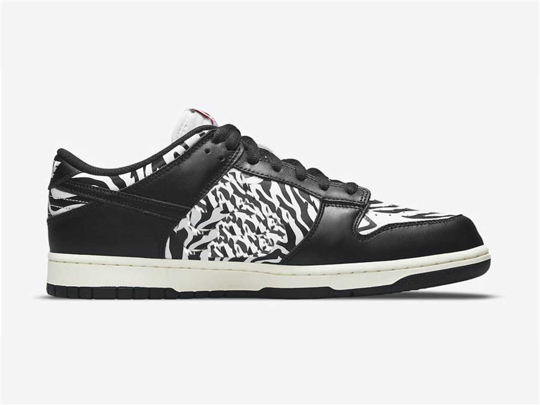 

Authentic Quartersnacks SB Outdoor Shoes Men Women Low Zebra Panda Sean Cliver SB StrangeLove Valentine's Day Off Travis Scott Sports S