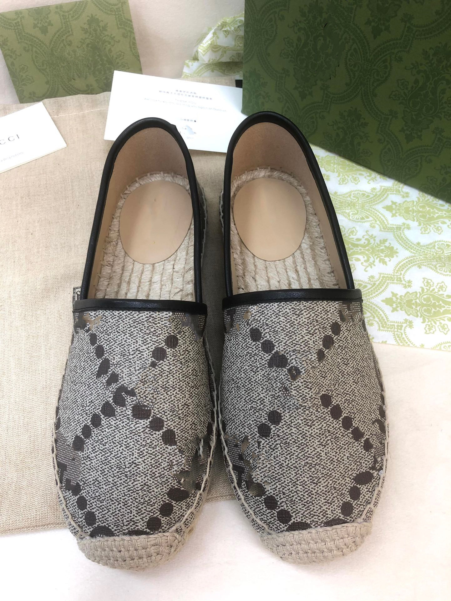 

Classics Loafers Espadrilles Casual Shoe Woman Designers Shoes Breathable And Comfortable Sneakers Knitting Fisherman Canvas and Fashion with Box, Grey