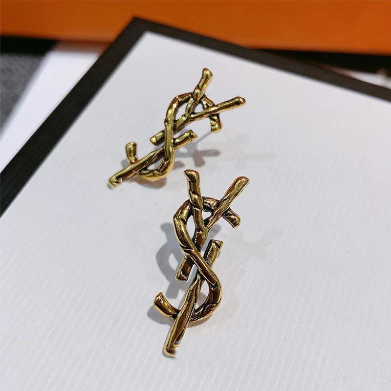 

Charming jewelry Korean new metal versatile letter Fashion Earrings simple personality trend silver needle earrings for women F3RJ, Golden