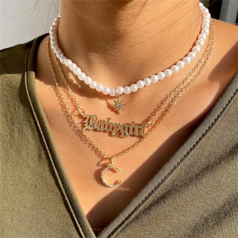 

Chains Fashion Babygirl Letter Pendant Pearl Beaded Choker Necklaces For Women Multilayer Metal Chain Necklace 2022 Party Jewelry