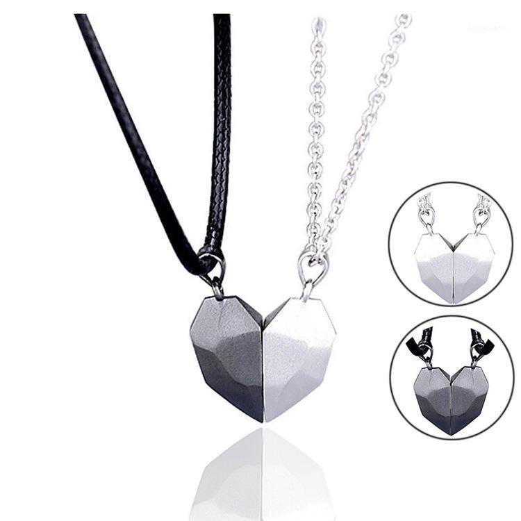

Chains 1Pcs Minimalist Lovers Matching Friendship Heart Pendant Couple Magnetic Distance Faceted Necklace Jewelry