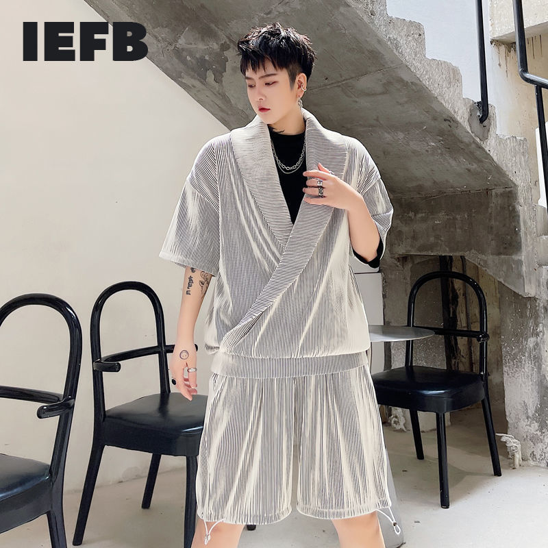 

IEFB Summer Pleated Lapel Men's Pullover Short Sleeve T-shirt + Elastic Waist Shorts Suit Korean Two Pieces Set 9Y7030 210524, Black