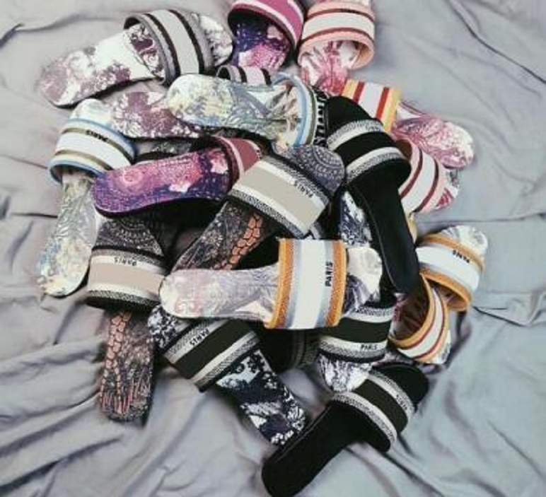 

2021 designer leather women sandals denim ladies summer flat slippers outdoor beach ladies slippers rainbow lettered slippers, 10