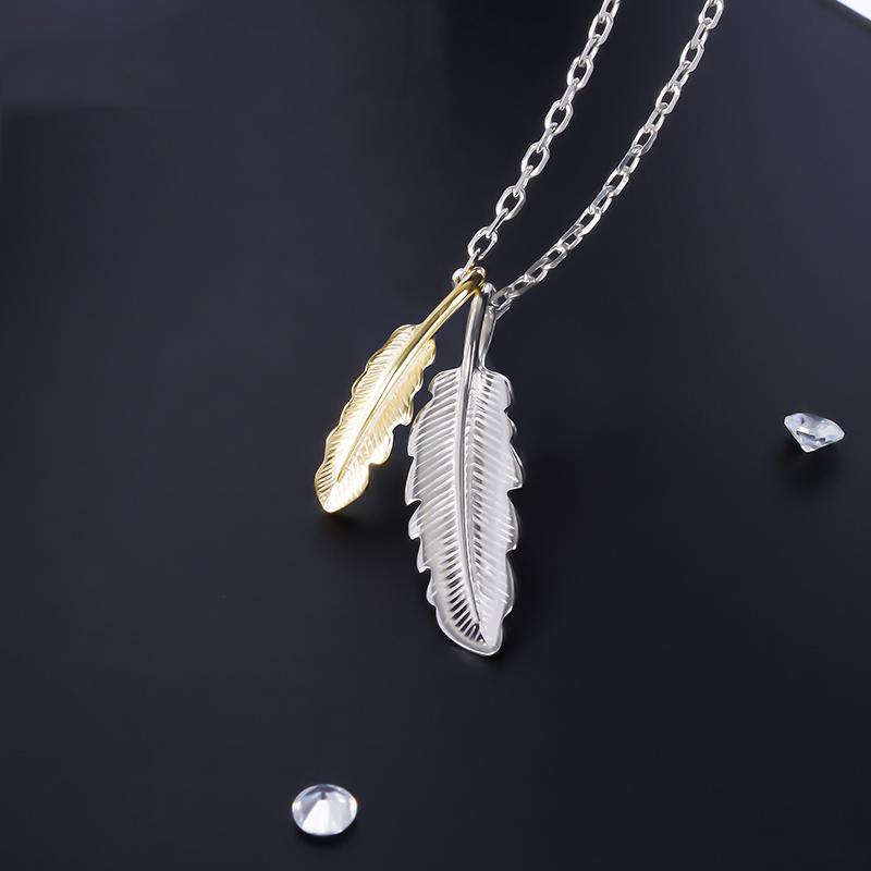 

Pendant Necklaces Feather Shape Silver Necklace Classic Fashion Ladies Collar Jewelry Exquisite Clavicle Chain Accessories Surprise Gifts