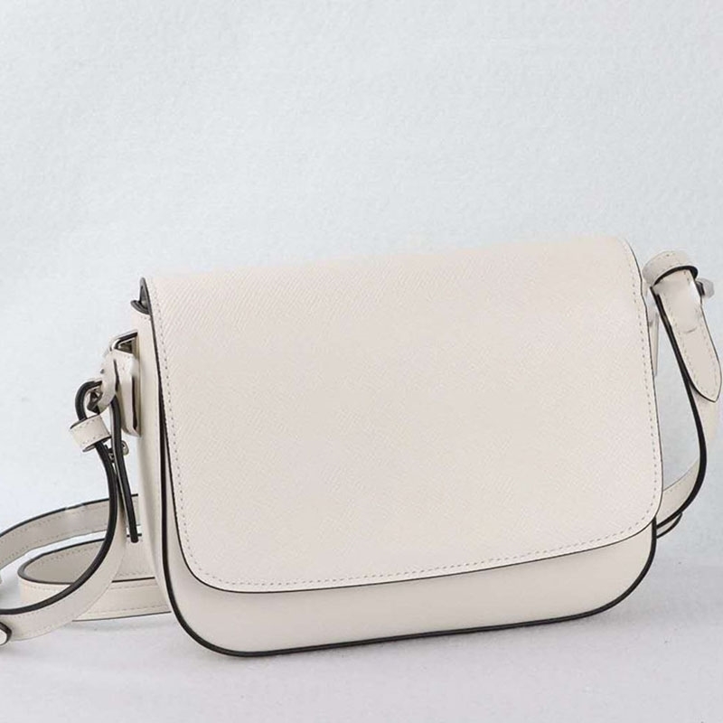 

Women Luxurys Designers Bags 2021 Female fashion trend style European and solid color wild small Designer Handbag Handbags Totes Crossbody Bag