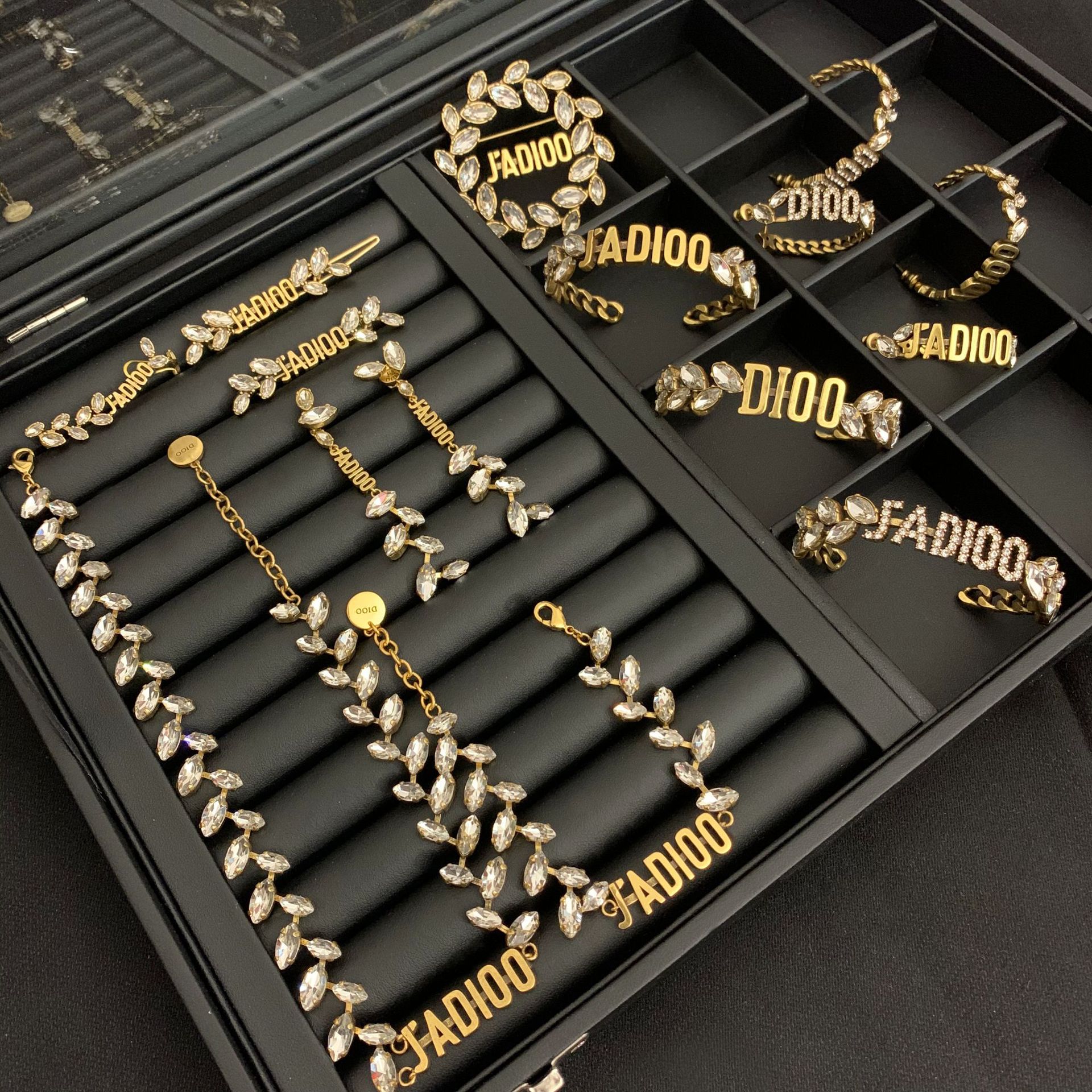 

luxury jewelry women necklace water drop crystal designer necklace horse eye shape earrings and wings bracelets suit fashion fine jewelry, Silver