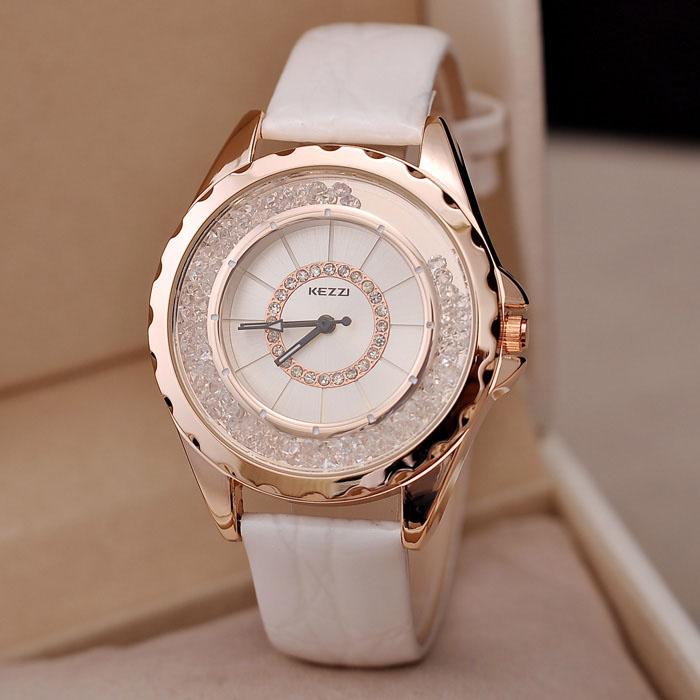 

Wristwatches KEZZI Ladies Watch Fashion Fine Rhinestone Crystal Dial High Quality PU Strap Waterproof Quartz For Women, White watch