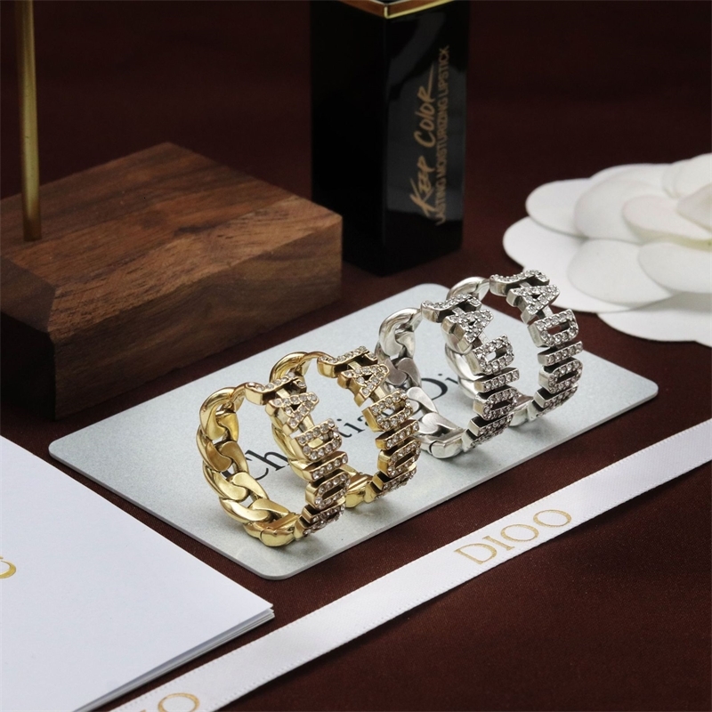 

Luxury Jewelry Letter Circle 2022 New Dijia Net Red Diamond Small Zhang Earrings