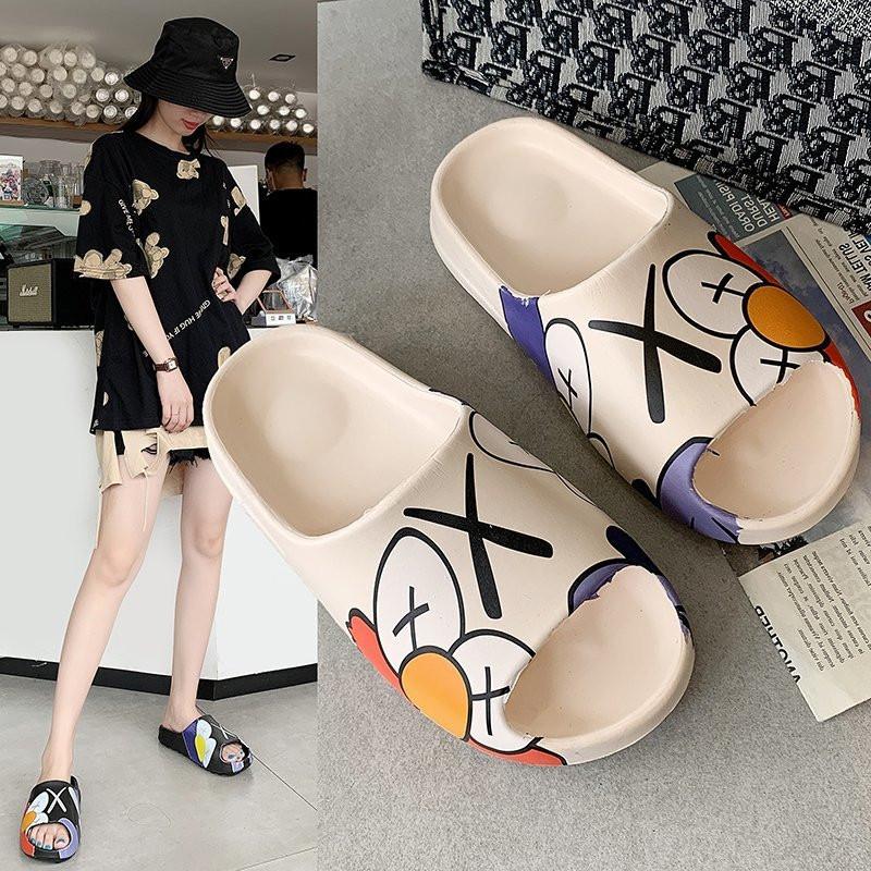 

Summer Graffiti Coconut Slippers Women's Outdoor Beach Slides Ladie Indoor Home Non-Slip Sandals Female Bathroom House Shoes, Black