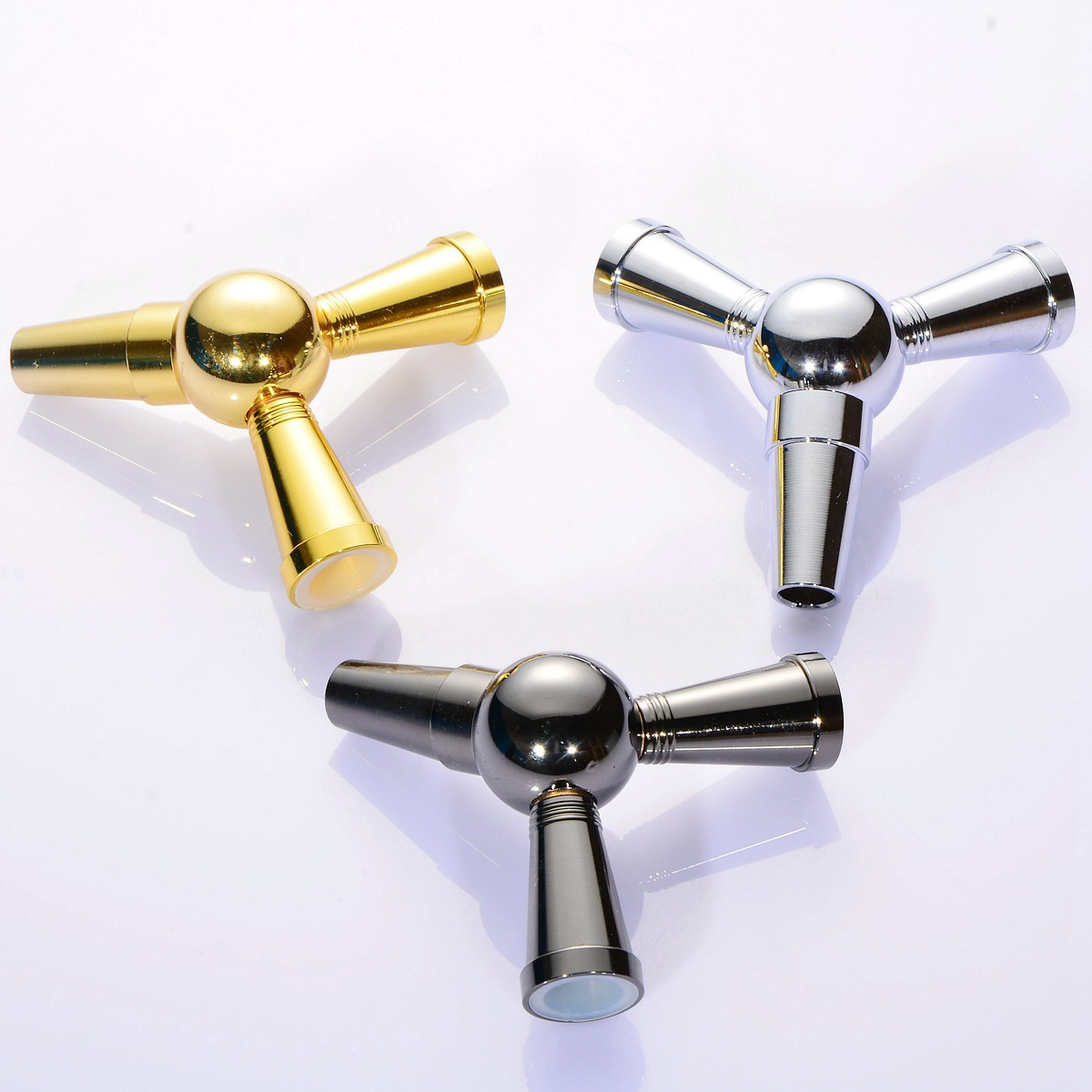 

Cross-border supply of hookahs accessories Smoking Pipes Arabic hookah converter single tubes to double tube distributor