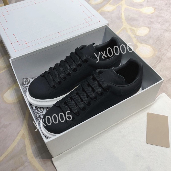 

2022 Designer Platform Casual Shoes 35-40 Men Women Leather Lace Up Sneakers Luxury White Black Velvet Suede Trainers Jogging Walking hl210210, Choose the color