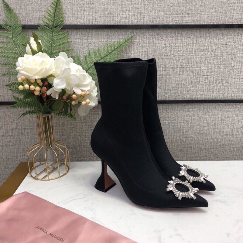 

Wholesale Martin dynamic boots texture of new fund 2021 autumn winters is handsome romantic 4.5 cm high 35 to 40 yards color black and white, Customize