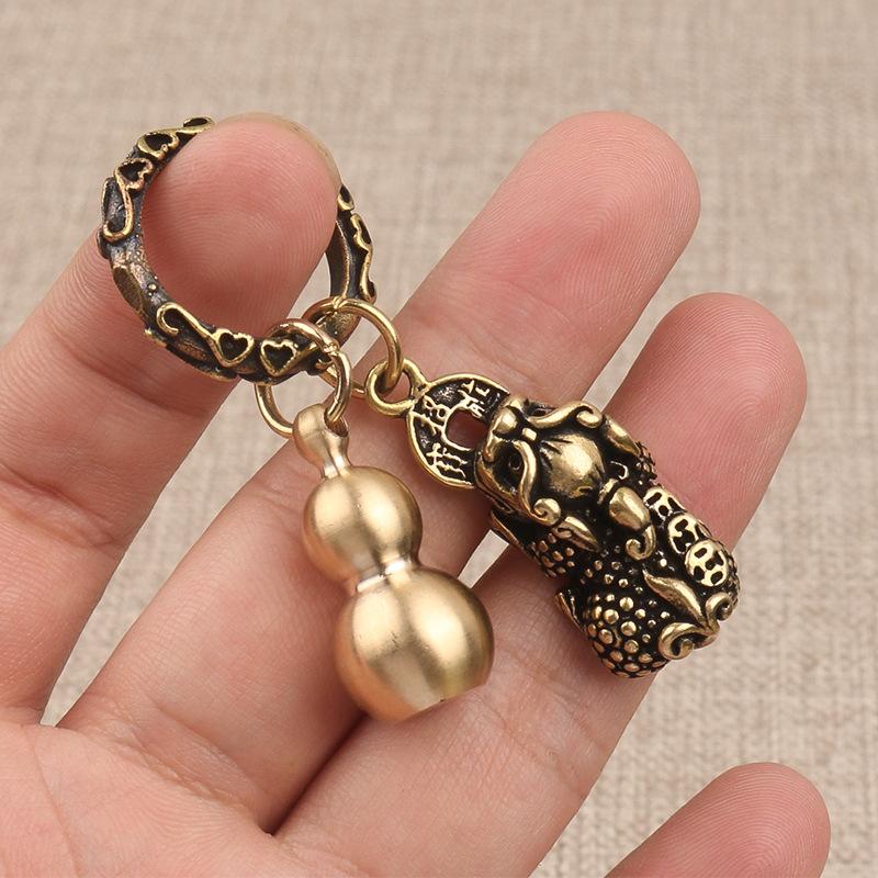 

Keychains Pixiu Pendant Charms Car Key Gold Gourd Five Emperors Fortune Coin Keychain Accessories Chinese Fengshui Beast Bring Wealth
