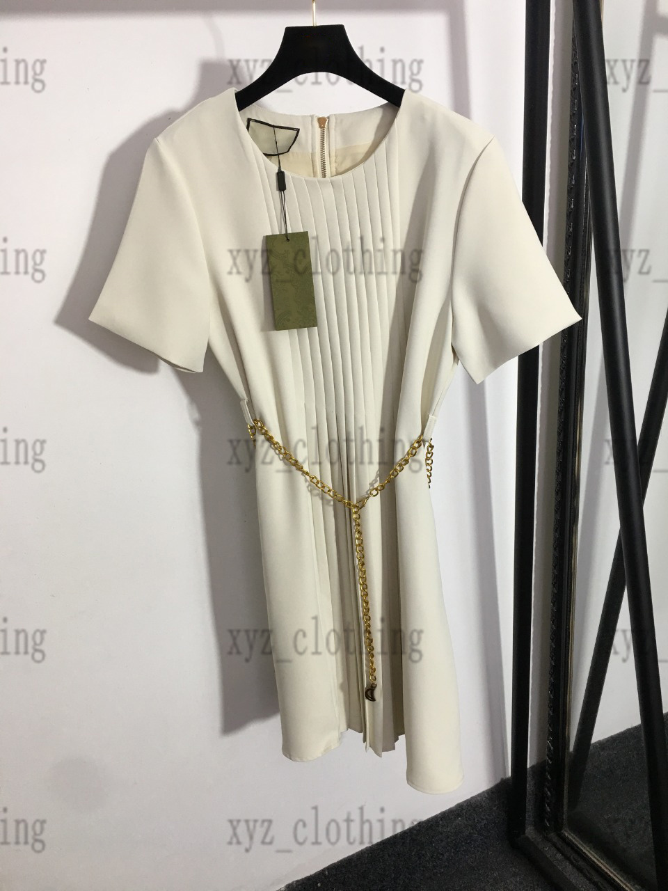 

women white dresses 2022 summer hardware chain Pleated skirt Waist Lapel Drawstring Waist Long Sleeve Hooded Sweater Dress Casual skirts womens coat
