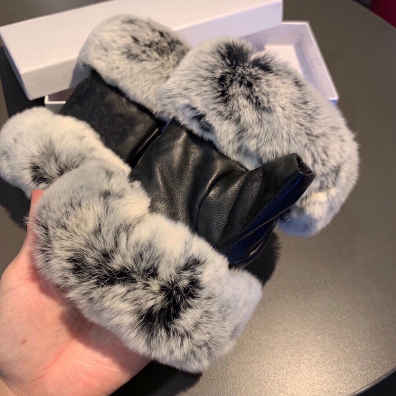 

Leather glove female mens womens fur mouth plus thick warm outdriving winter cycling driving gloves Cashmere suede with letters embroidered on the surface, Hello