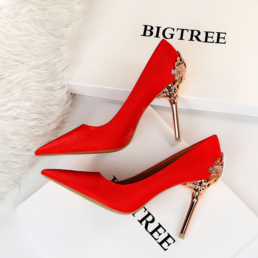 

BIGTREE Satin Woman Pumps Women Metal Heel Stiletto Gold Black Red Wedding High Heels Female Shoes 2021