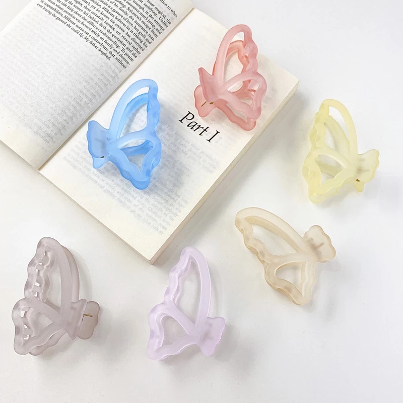 

Butterfly Korean Solid Big Hair Claws Elegant Frosted Acrylic Hair Clips Hairpins Barrette Headwear Women Girls Hair Accessories