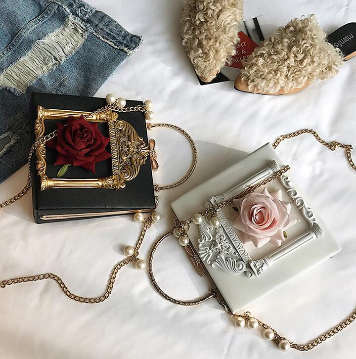 

Factory wholesale brand women bag fashion Baroque relief flower handbags customized diamond drill dinner pearl handbagss shoulde bags