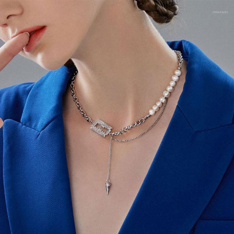

Chains 2021 Contracted Punk Female Blade Necklace Restoring Ancient Ways Fashionable Glamour Long Jewelry Gifts