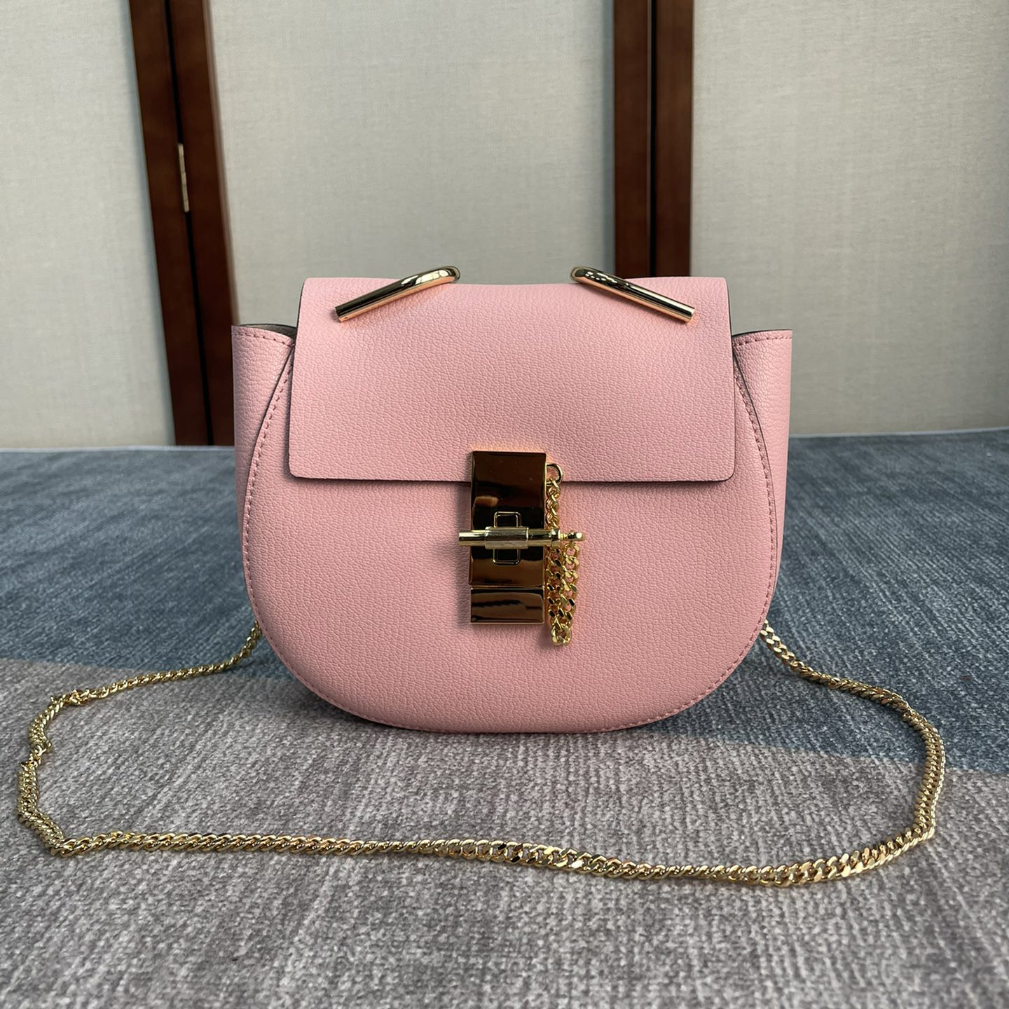 

2021 spring and summer new sheepskin leather single shoulder bag with buckle fashion lovely Mini piggy Bag Messenger Bags Wallet waist handbag, Do not buy