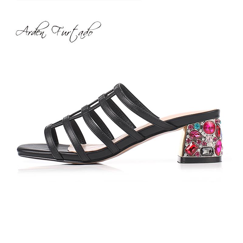 

Slippers Arden Furtado 2021 Summer Chunky Heels Open Toe Gladiator Crystal Rhinestone, Black