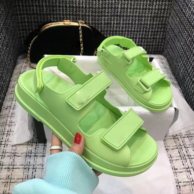 

2021 luxury bubble running women's sandals designer jelly beach soft sole leather plastic smooth sports leisure platform multi function Roman shoes, Green
