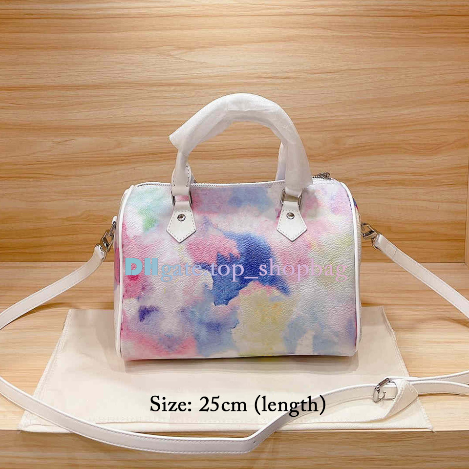 

Women Luxurys Designers Womens Handbags fashion graffiti duffel bag shoulder bags two sizes 25cm and 20cm leather design