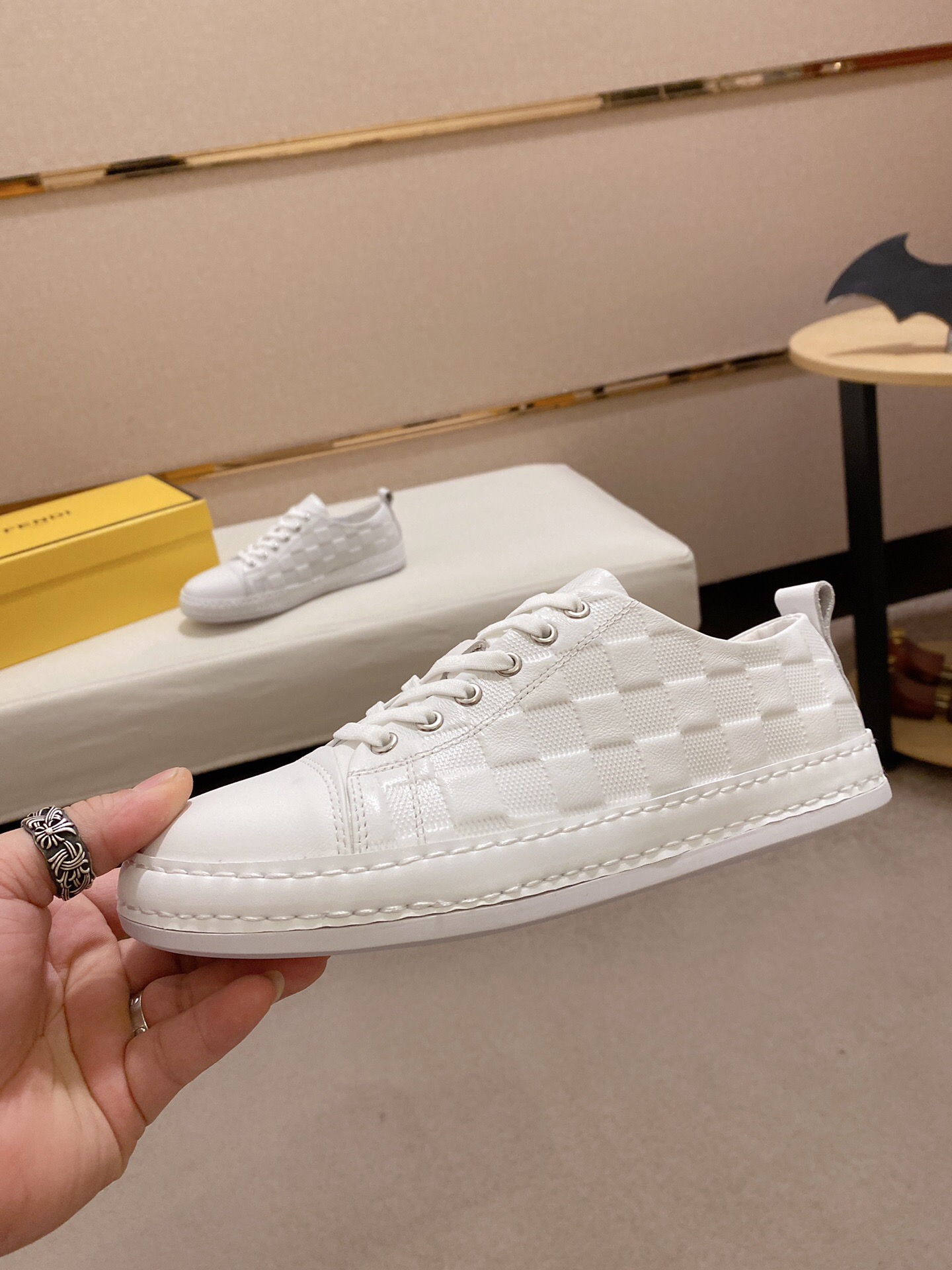 

Men's Fashion Classic Genuine Leather Casual Shoes 2021 Male Brand Breathable Footwear Trainers Sneakers Size 38-44, Black