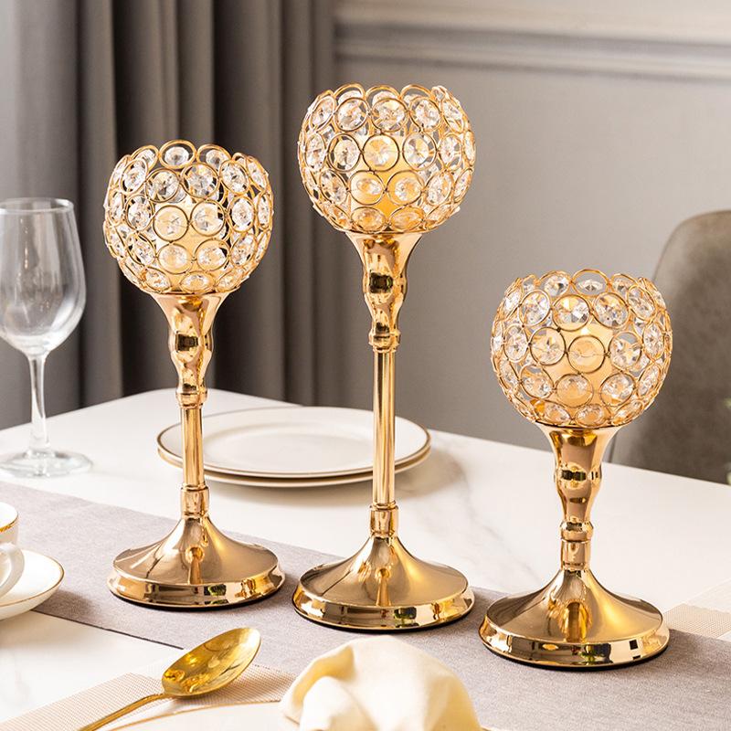 

Candle Holders Europe Creative Stand Crystal Candlestick Ornaments El Decoration Housewares Romantic Dinner Tabletop Metal Crafts