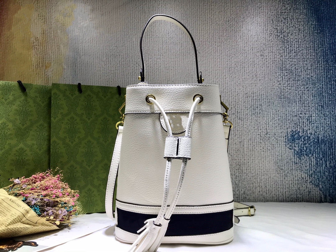 

2021 luxury Famous Designer Women Fashion handbags Shoulder Bags Cross Body Clutch Bag Bucket Plain Leather String Interior Zipper Pocket Casual Drawstring, White