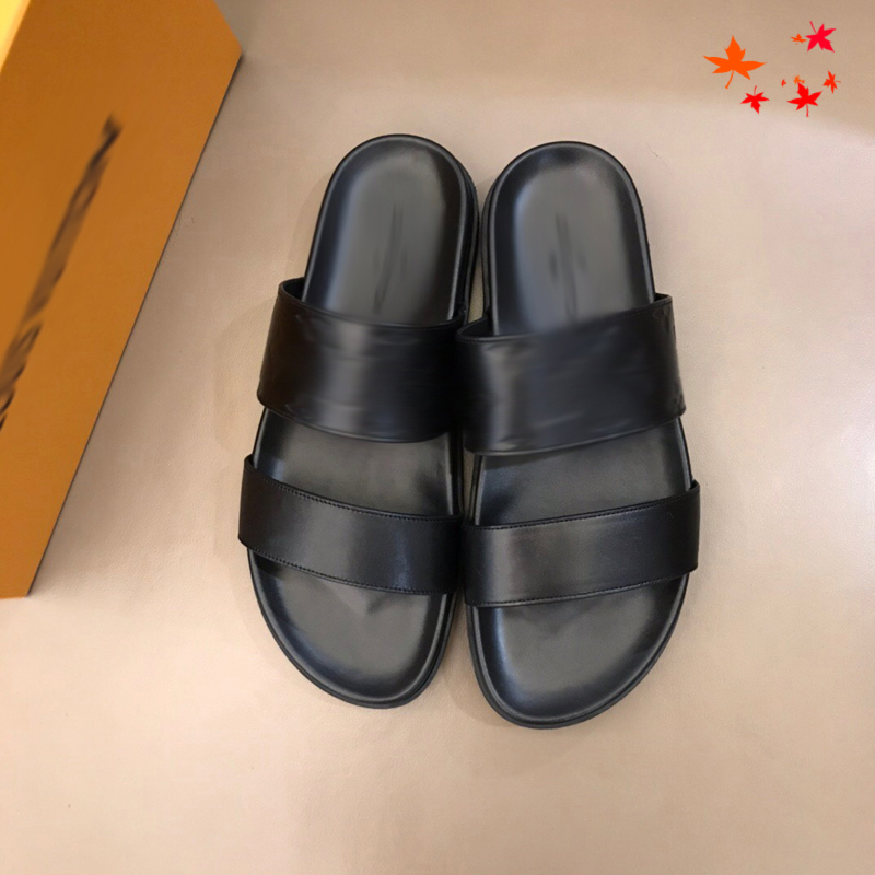 

2021 Designer luxurys slippers men sandals fashion beach shoes flip flops flat non-slip classical hole slipper with box size 39-45 -G18, Black