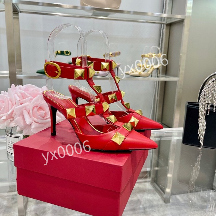 

shoes 35-42 casual breathable Calfskin with floral embellished rubber outsole White silk sport yh211225, Choose the color
