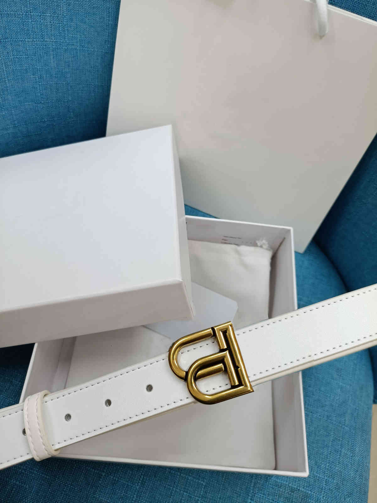 

Belts Designer Fashion 2021 Double b Coupler fashionable lie fallow alternative real leather business women's wear Satine belt, Black;brown