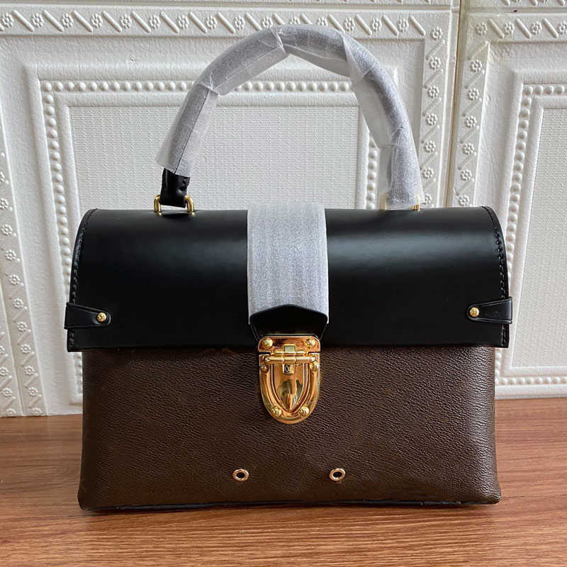 

Designer Bags Womens Handbags Crossbody Bag Backpack Messenger Flip Shoulder Old Flower Letters Chain Speedy Sac A Main Handtasche For