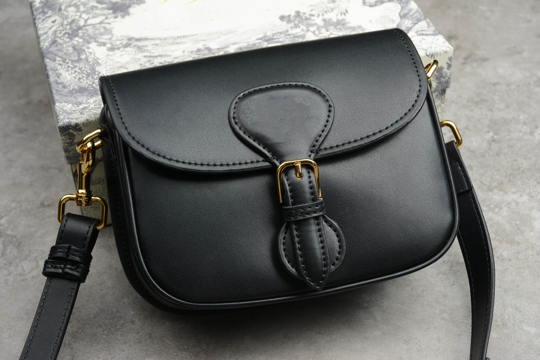 

2021 newborn BOBBY womens girls designer classic flap bag Messenger Shoulder bag cross body bumbag oblique women handbag