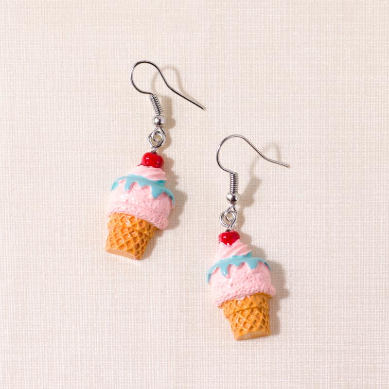 

Dangle & Chandelier 1Pair European Kawaii Cartoon Resin Cream Cake Pendant Earrings Girl Funny Handmade Cute Drop Earings For Women E627