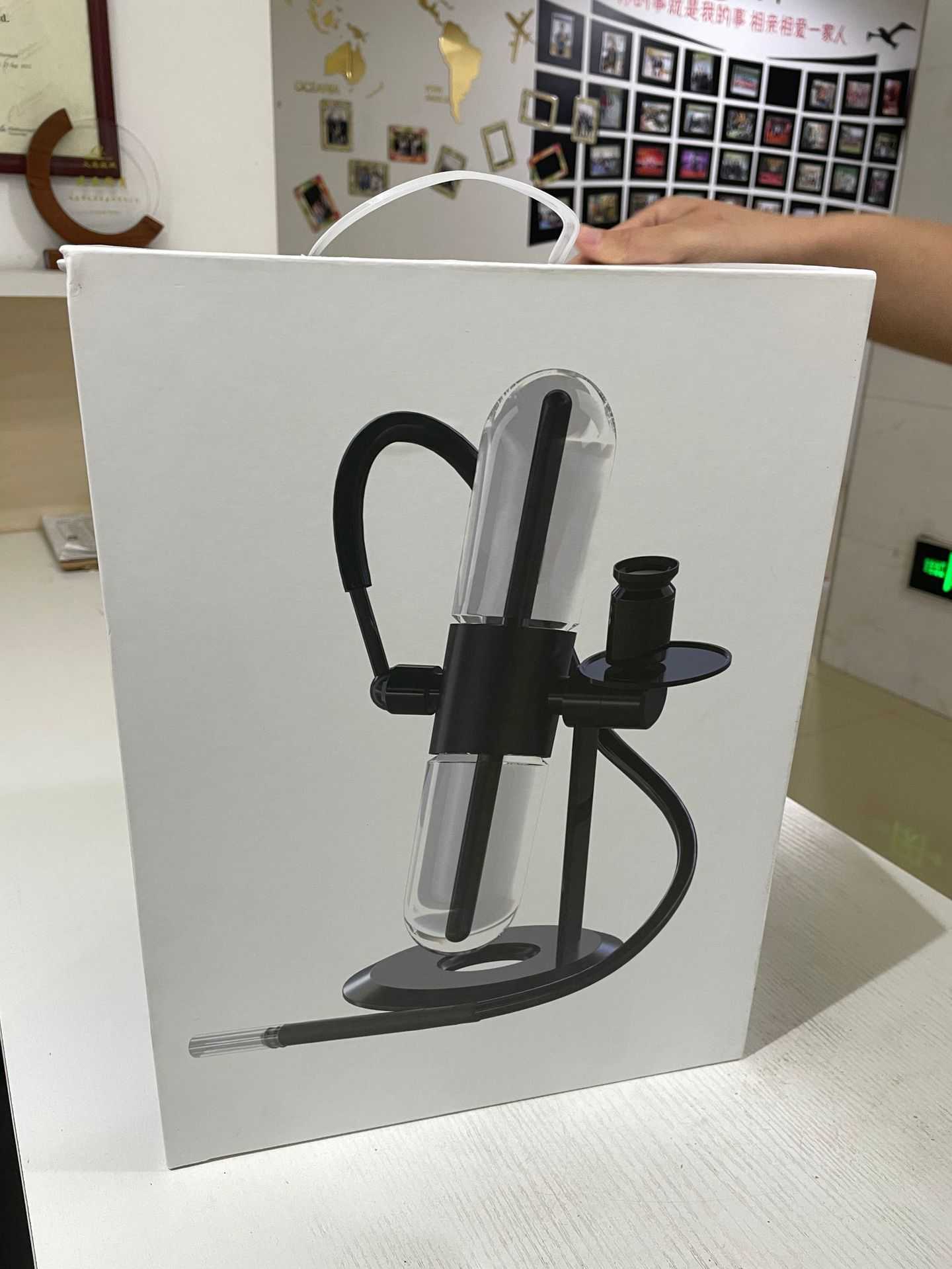 

Gravity electronic rotating hookah, same packing box