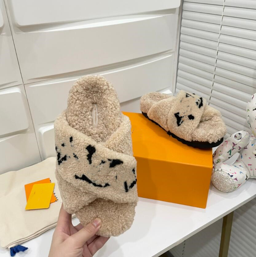 

Luxury Designer Womens Slippers Ladies Wool Slides Winter Fur Fluffy Furry Warm Letters Sandals Comfortable Fuzzy Girl Flip Flop Slipper, Box