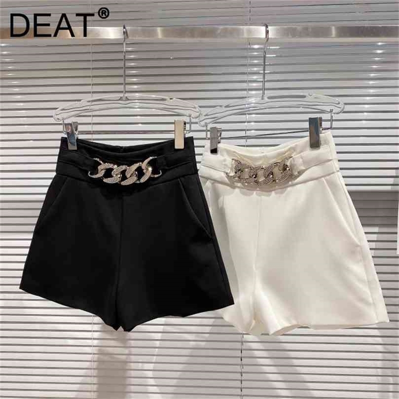 

DEAT Spring Solid Color Slim High Waist King Metal Chain Design Fashion Shorts Women MZ139 210722, White